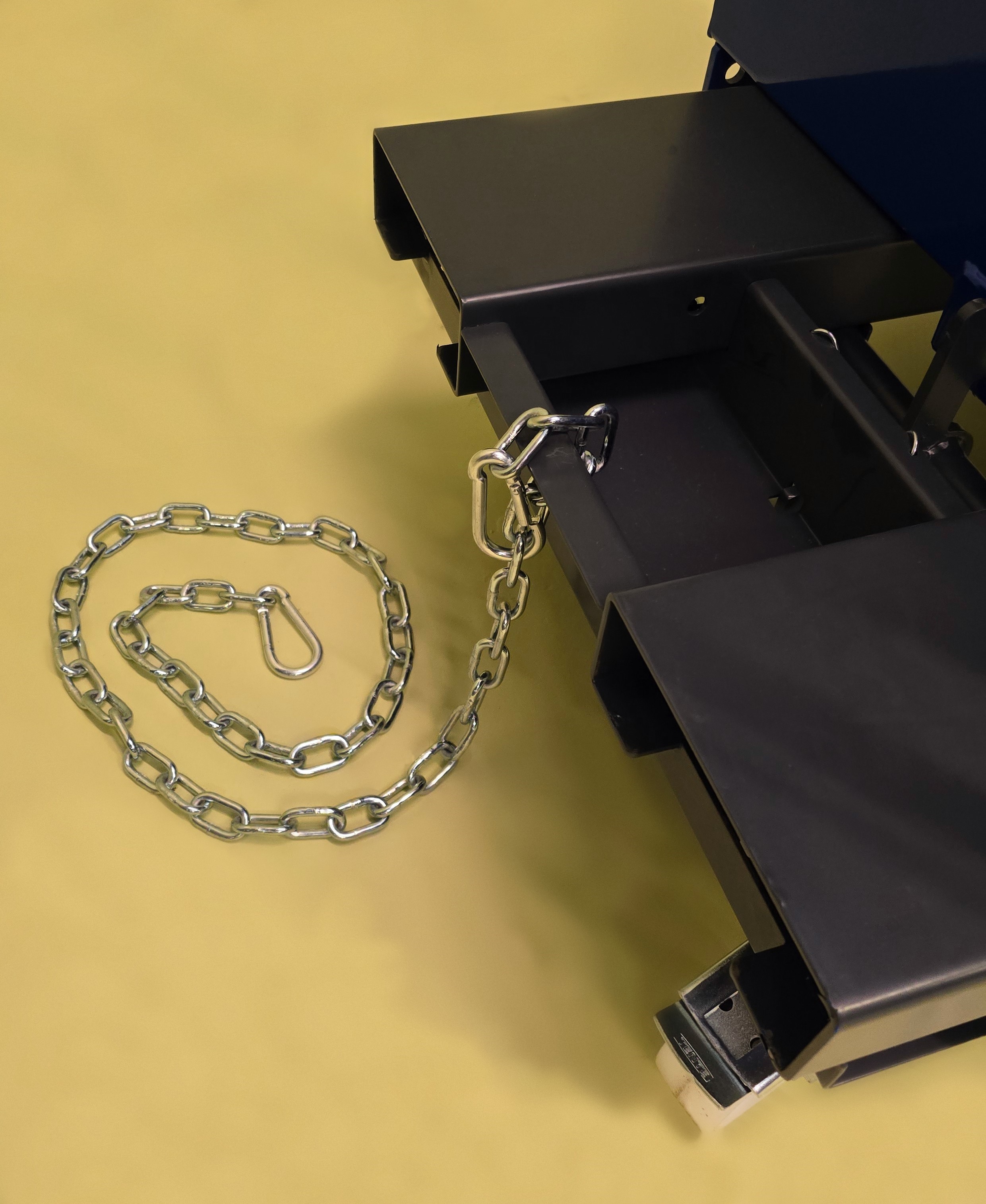 Forklift Tipping Skip Bin Safety Chain