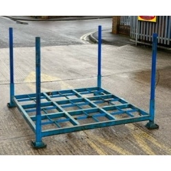 Used Second Hand Large Post Pallet Blue