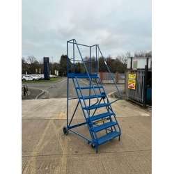 Second Hand 7 Step Wide Ladder 