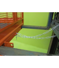 forklift-cage-securing-chain
